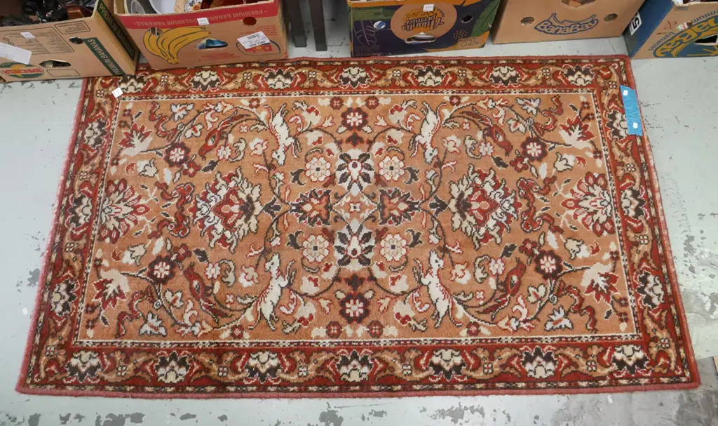 edged floral floor mat L-1570 W-1100 Image 1++