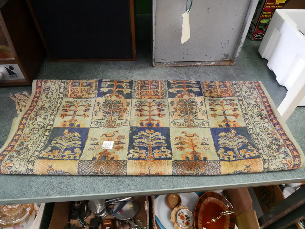 light weight Belgian floor runner L-2000 W-700 Image 1++