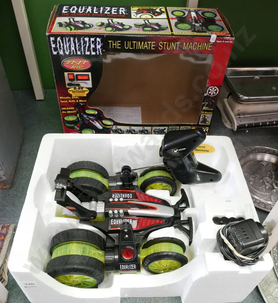 Equalizer remote control  vehicle Image 1++