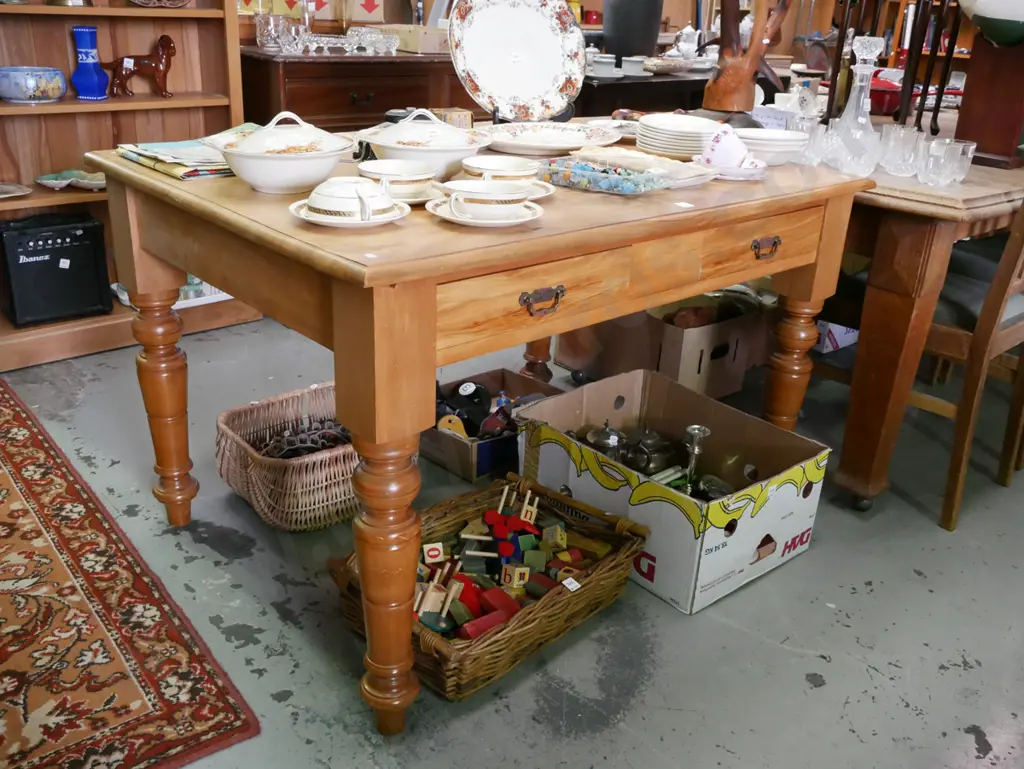 solid pine turned leg 2 drawer kitchen table - some stains and marks to top Image 1++