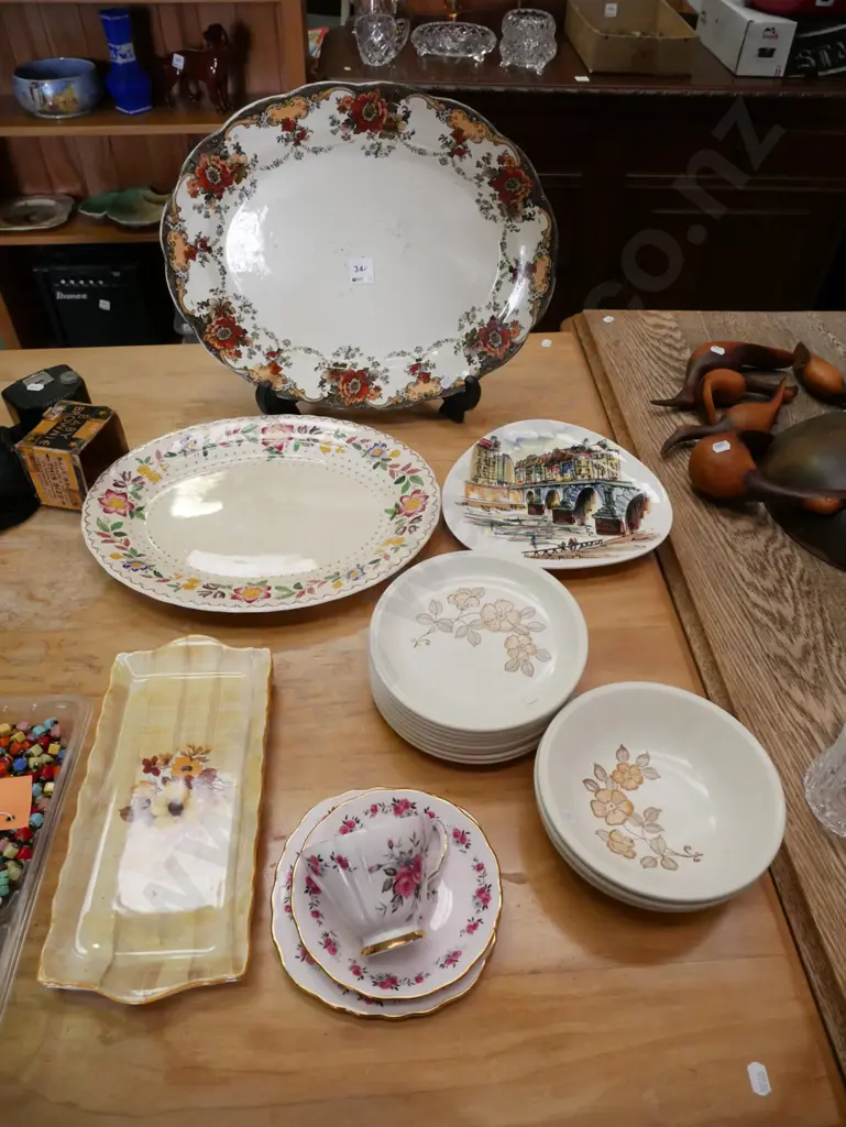 ashets, sandwich plates, trios etc Image 1++