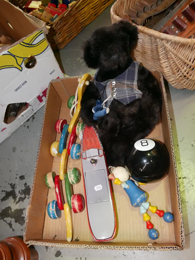 box; teddy bear, toy tin boat etc Image 1++