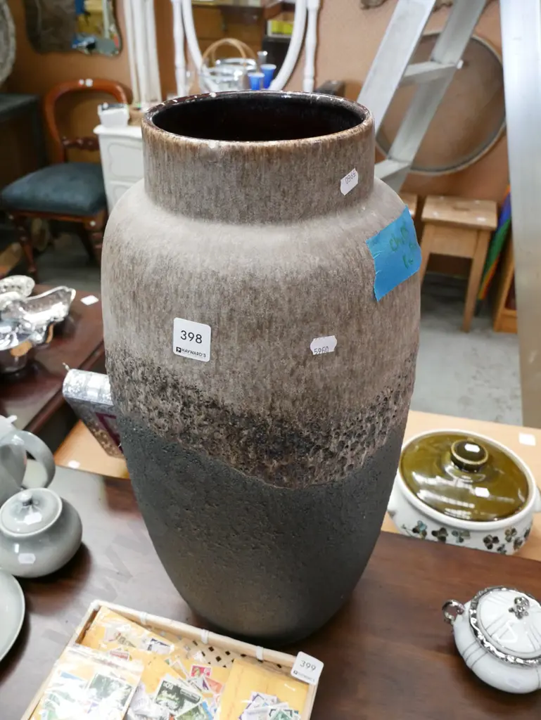 large German vase - chips and repairs H-520 Image 1++