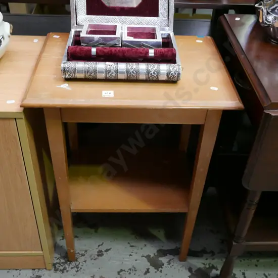 solid rimu 2 tier table H-685 W-500 D-375
