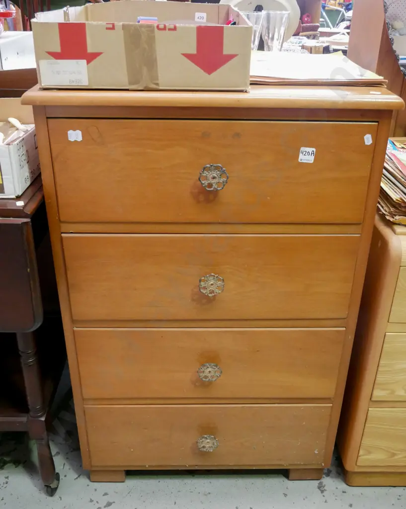 retro 4 drawer chest with metal handles Image 1++
