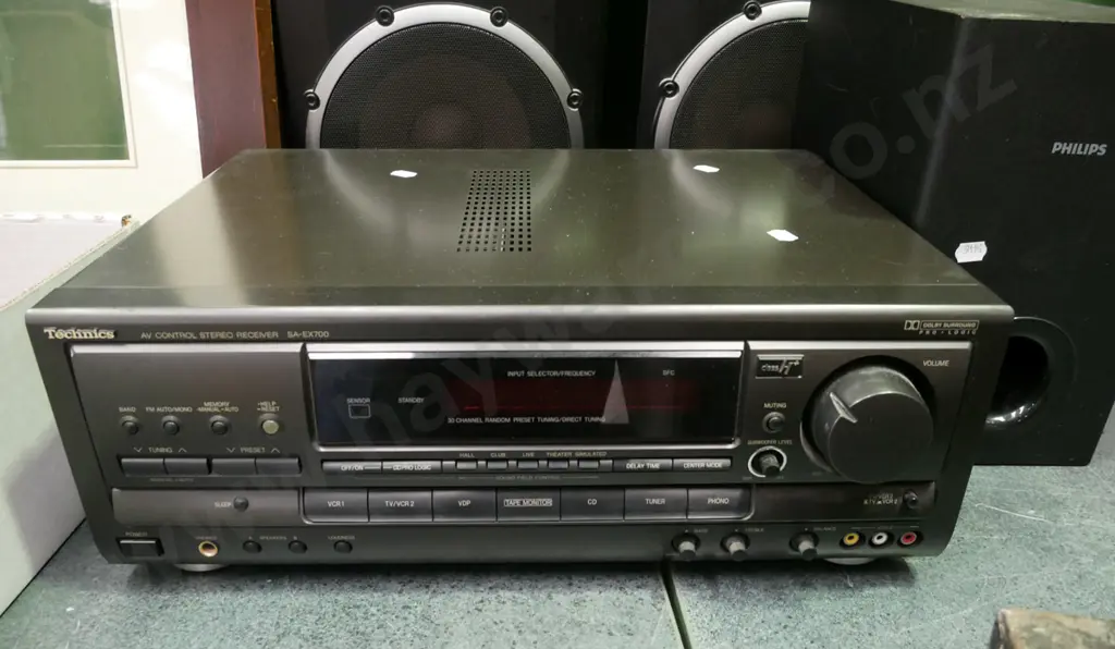 Technics AV control stereo receiver with 3 speakers Image 1++