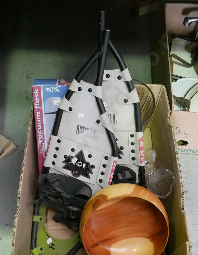 box; glass vases, wooden bowl, thermos, snow shoes Image 1++