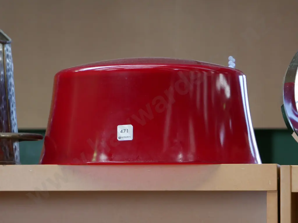 heavy red glass light fitting Image 1++