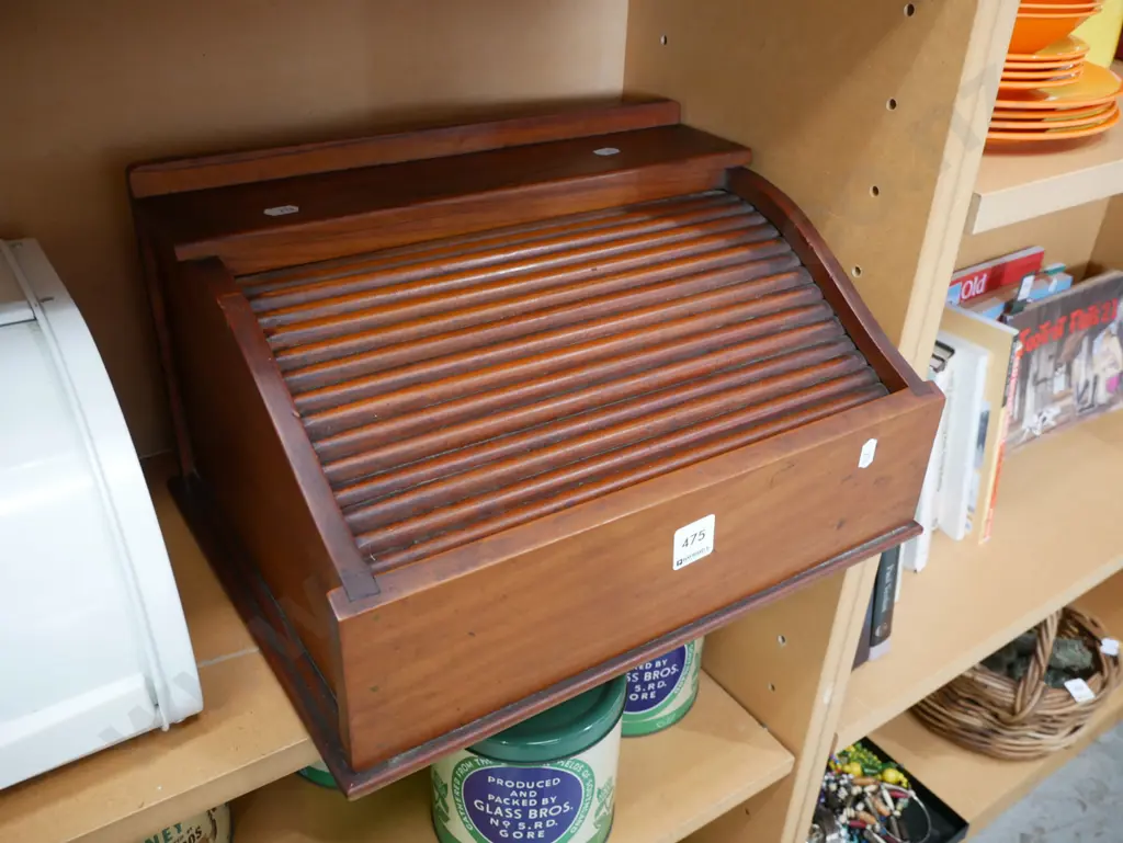 wooden bread bin Image 1++