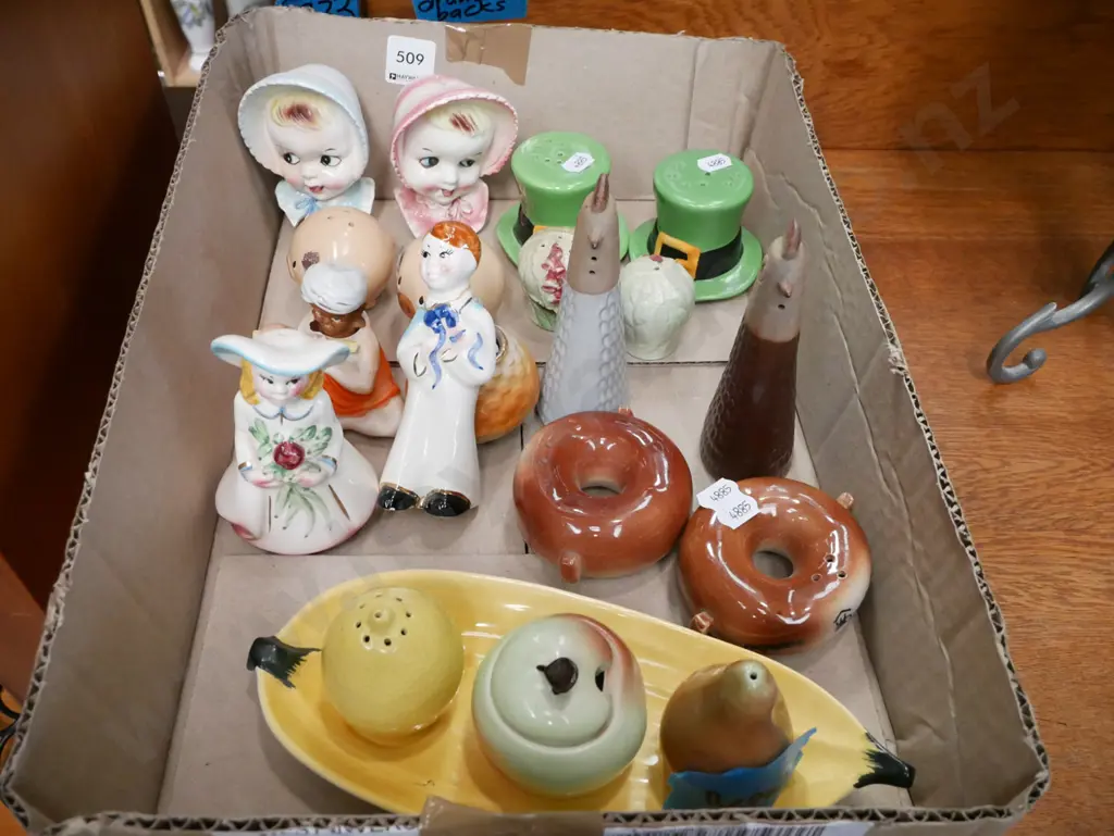 box of novelty salt and peppers Image 1++