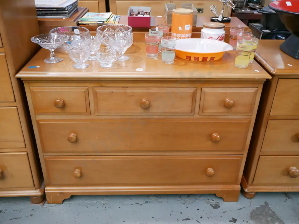 solid rimu 5 drawer lowboy H-780 W-1030 D-450 Image 1++