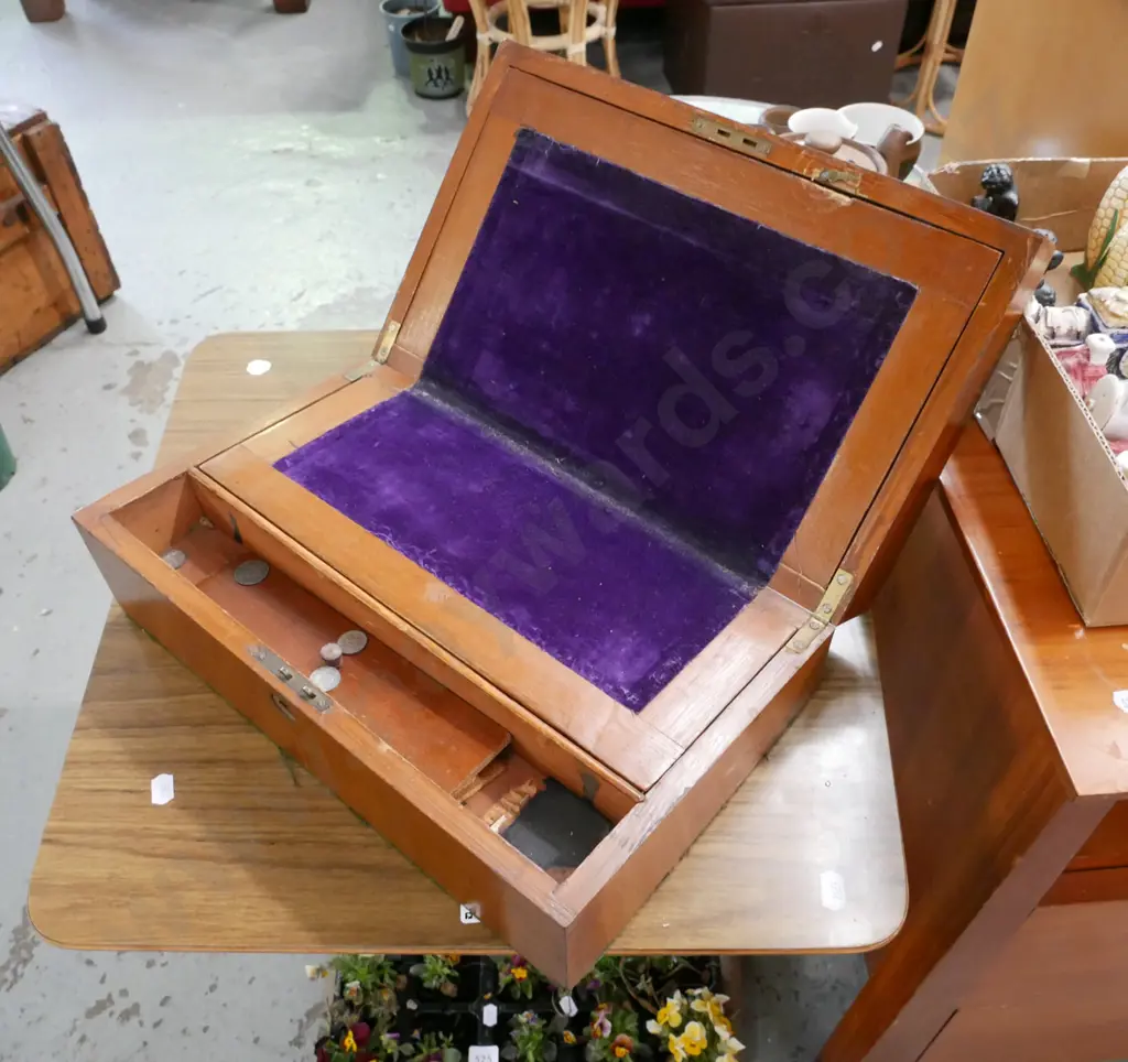 restorer's mahogany writing box Image 1++
