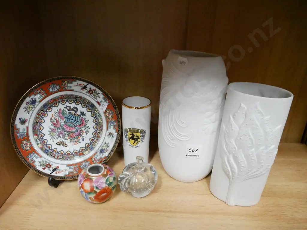 shelf; vases, cabinet plate, glass paperweight Image 1++