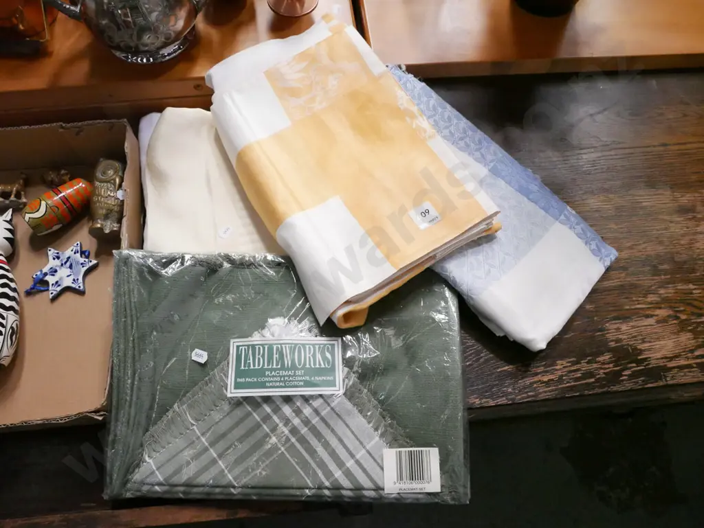 Irish linen tablecloths Image 1++