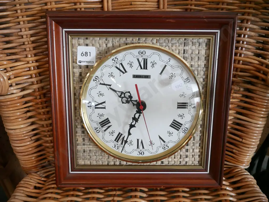 retro wall clock Image 1++