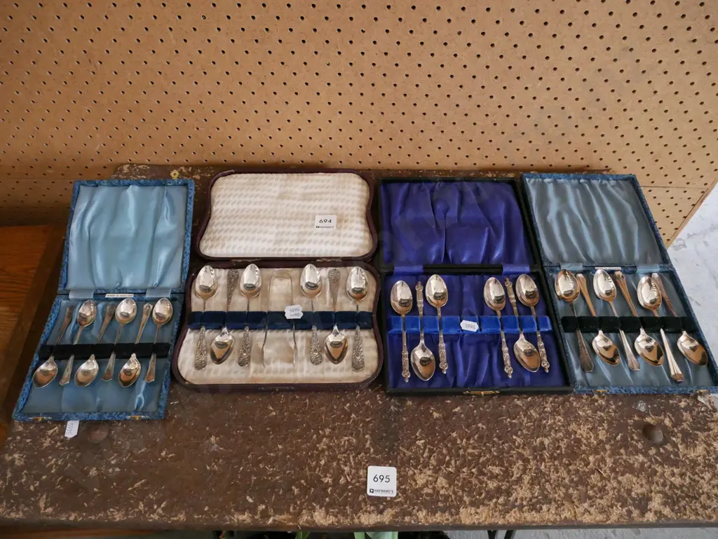 cased cutlery Image 1++