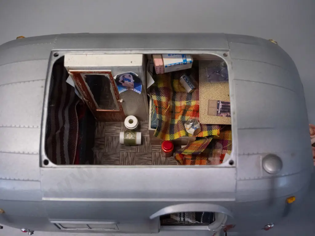 cast metal model Airstream caravan - Lennie's Love Shack with fully fitted interior, lift off top and opening door - has Image 1++