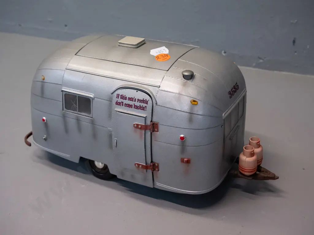 cast metal model Airstream caravan - Lennie's Love Shack with fully fitted interior, lift off top and opening door - has Image 1++