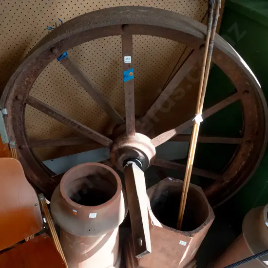 large  Clayton & Shuttleworth cast iron traction engine wheel with part axle. Diam-1200. Limited delivery options
