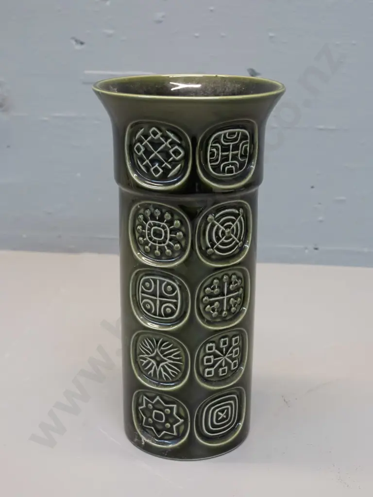 Royal Winton "Pisces" pattern dark green glaze flower vase H-250 D-125 Image 1++