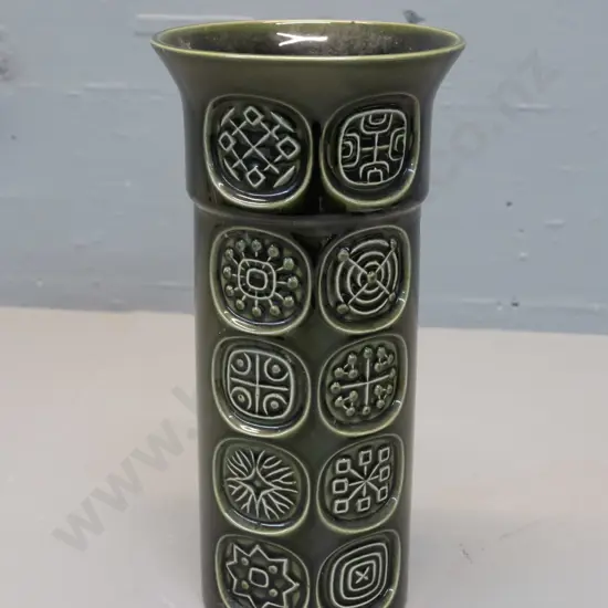 Royal Winton "Pisces" pattern dark green glaze flower vase H-250 D-125