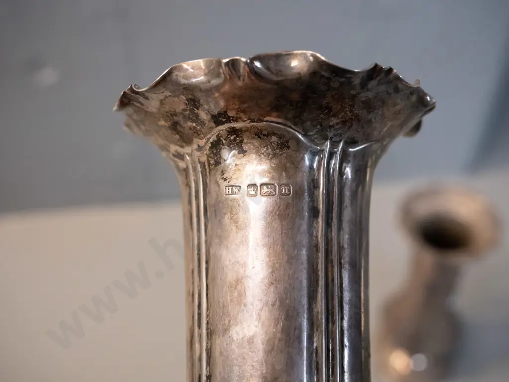 pair of sterling silver spill vases - ribbed design with frilled rim, H-170 Image 1++