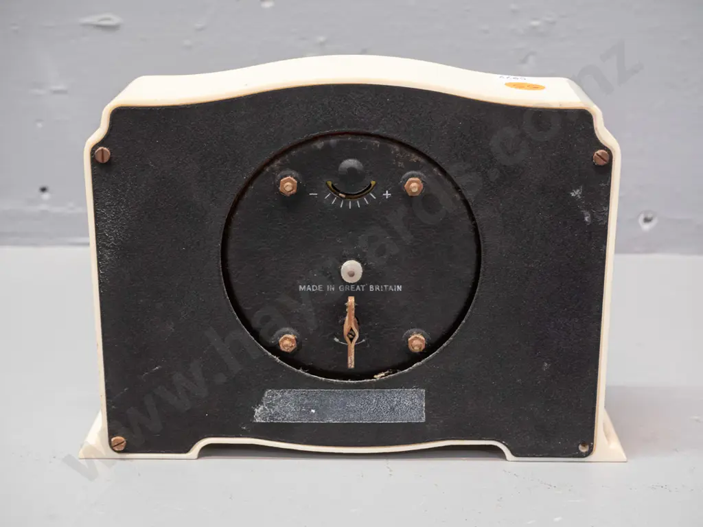 vintage Smiths 30 hour ivorine or ivory plastic mantel clock - corrosion to back, winder siezed H145 W200 Image 1++