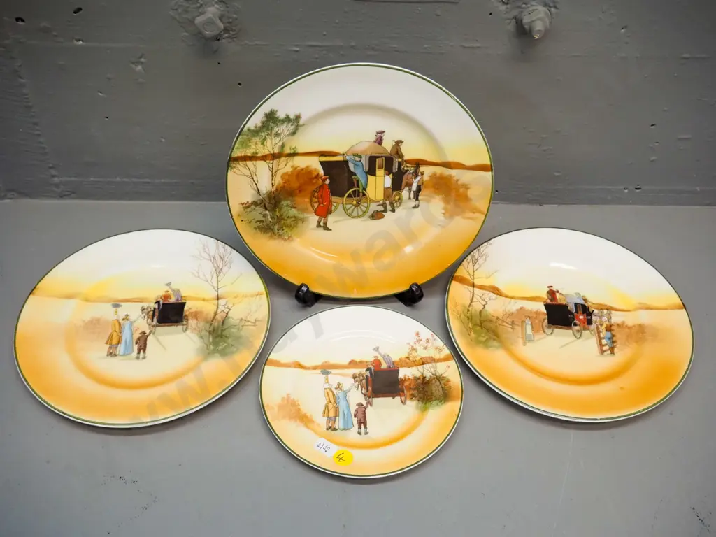 4 Royal Doulton coaching scene display plates - 2 sizes, larger are D-200 Image 1++