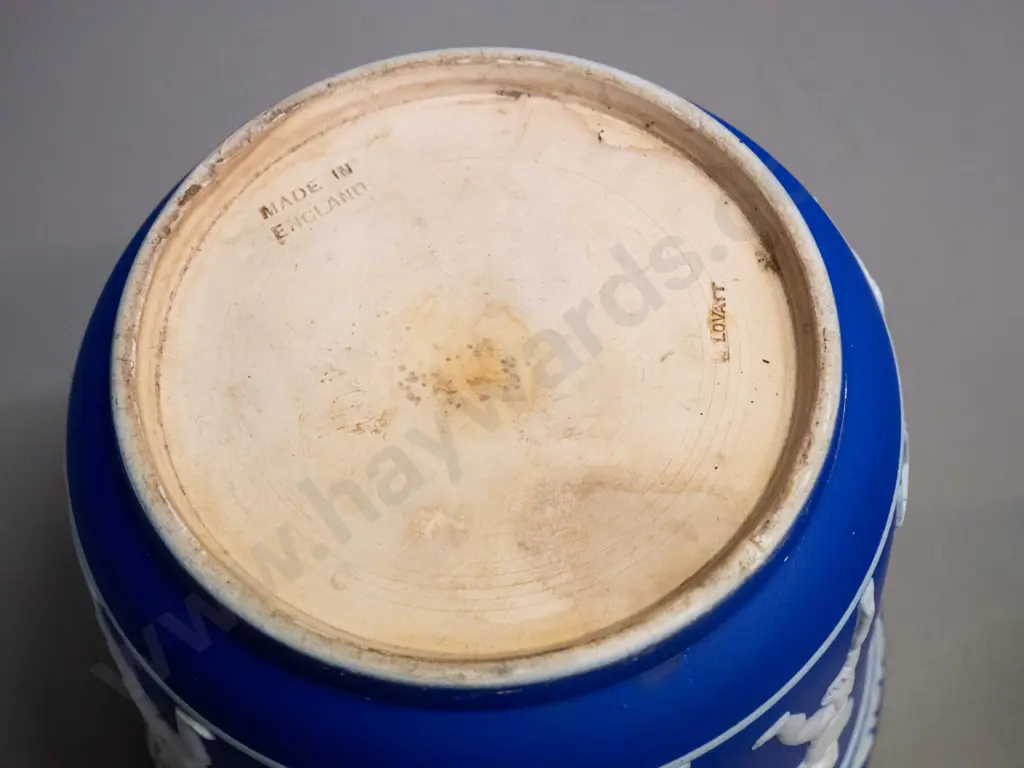 vintage cobalt blue jasperware jardiniere marked Lovatt H-160 D-190 Image 1++