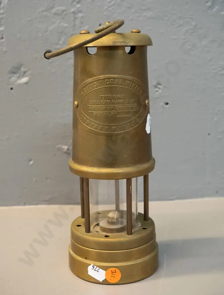 brass coal miner's lamp - marked Aberaman Colliery H-220 D-85 Image 1++