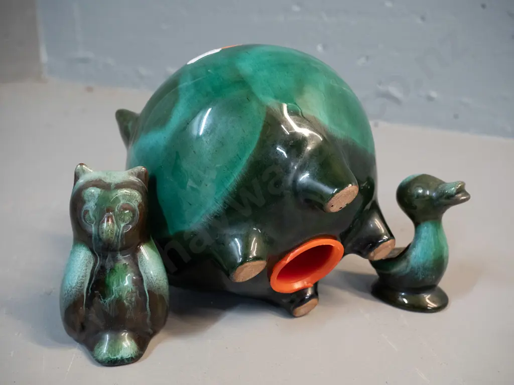 Blue Mountain pottery piggy bank H-140 L-150 and 2 small animal figures - owl and duck Image 1++