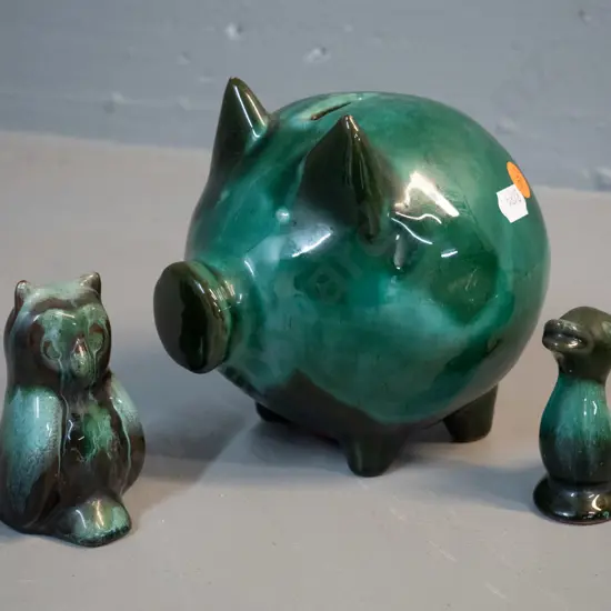 Blue Mountain pottery piggy bank H-140 L-150 and 2 small animal figures - owl and duck