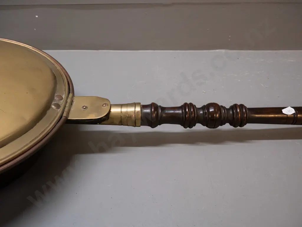 Victorian copper bed warmer with brass lid and fitting, turned timber handle - some dents and polish wear. L-1130 Image 1++