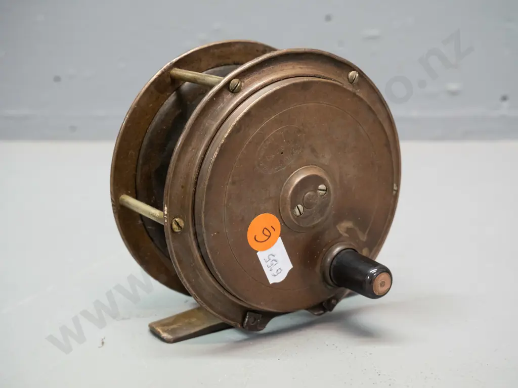 circa 1898 brass Thomas Patent 4.25 inch Allcock fishing reel Image 1++