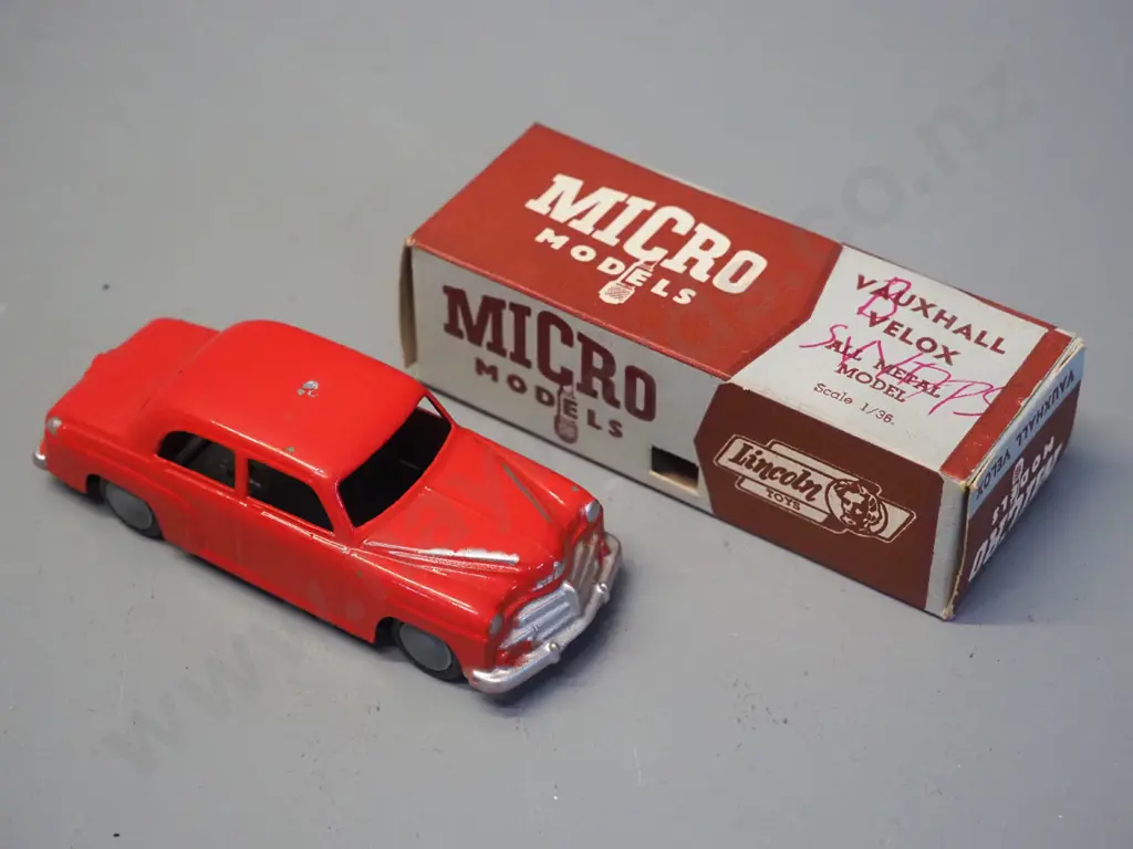 Lincoln Toys Micro Model 1:36 scale die-cast model vehicle with original box - Vauxhall Velox - minor chips to paint, Image 1++