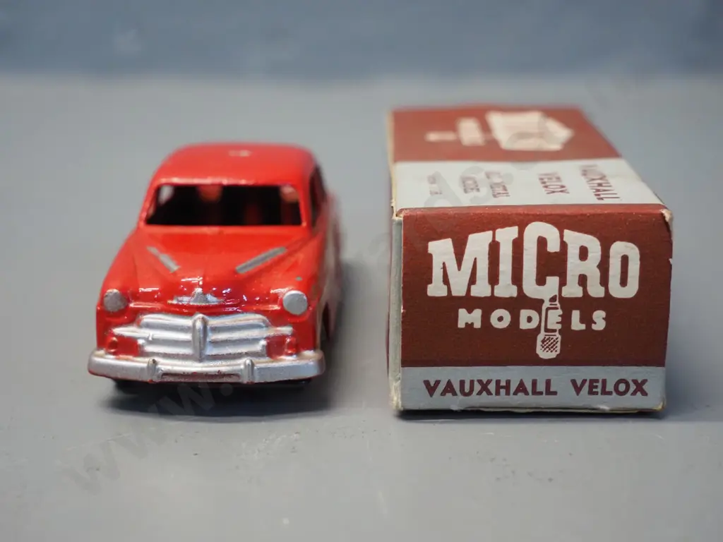 Lincoln Toys Micro Model 1:36 scale die-cast model vehicle with original box - Vauxhall Velox - minor chips to paint, Image 1++