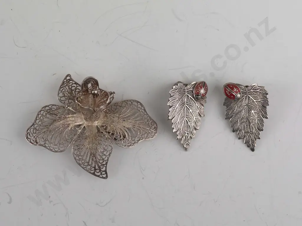silver leaf earrings stamped sterling silver & filagree brooch Image 1++