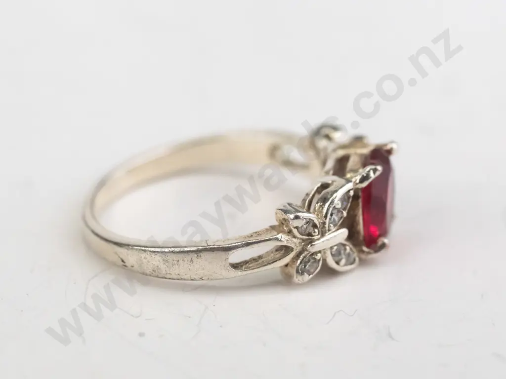 silver red stone ring stamped 925 Image 1++