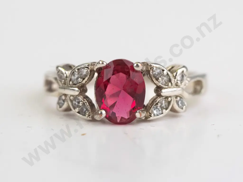 silver red stone ring stamped 925 Image 1++
