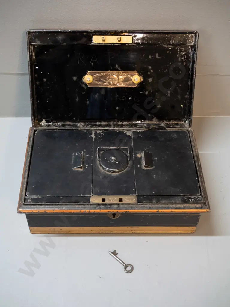 vintage metal cash box with pierced handle, Newton Shakespeare Birmingham plaque inside, working lock and key and tray Image 1++