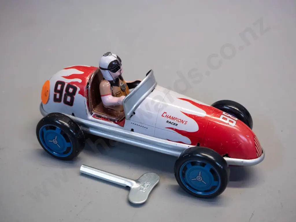 reproduction small wind-up tin toy racer with key - marked made in China H-60 L-130 Image 1++