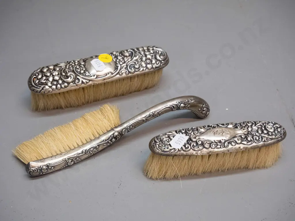 3 vintage sterling silver mounted clothes brushes - repair to handle of one L-195 Image 1++