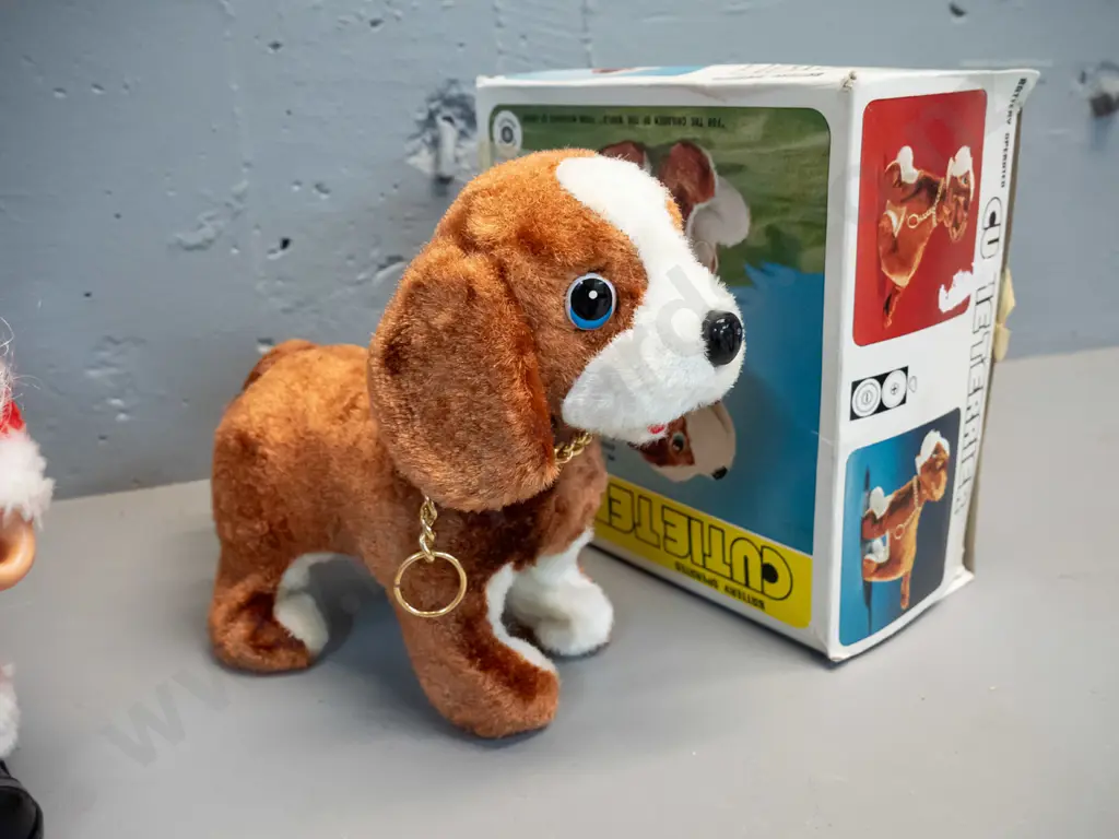 2 retro battery powered toys in original boxes - Cutie Terrier and musical Santa Claus H260. Untested but battery Image 1++