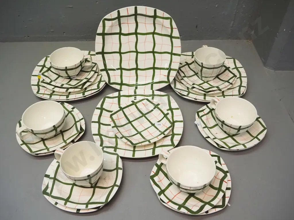 retro Stylecraft by Midwinter tableware - 6 large plates, 6 trios and a spare side saucer - some crazing and stains Image 1++