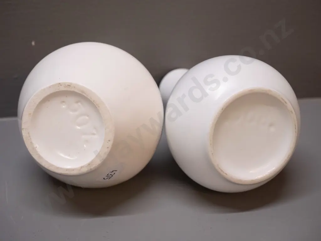 2 small white glaze (Titian Studio) vases - ridged style marked .508.  and other with .507. - both approx H-110 Image 1++