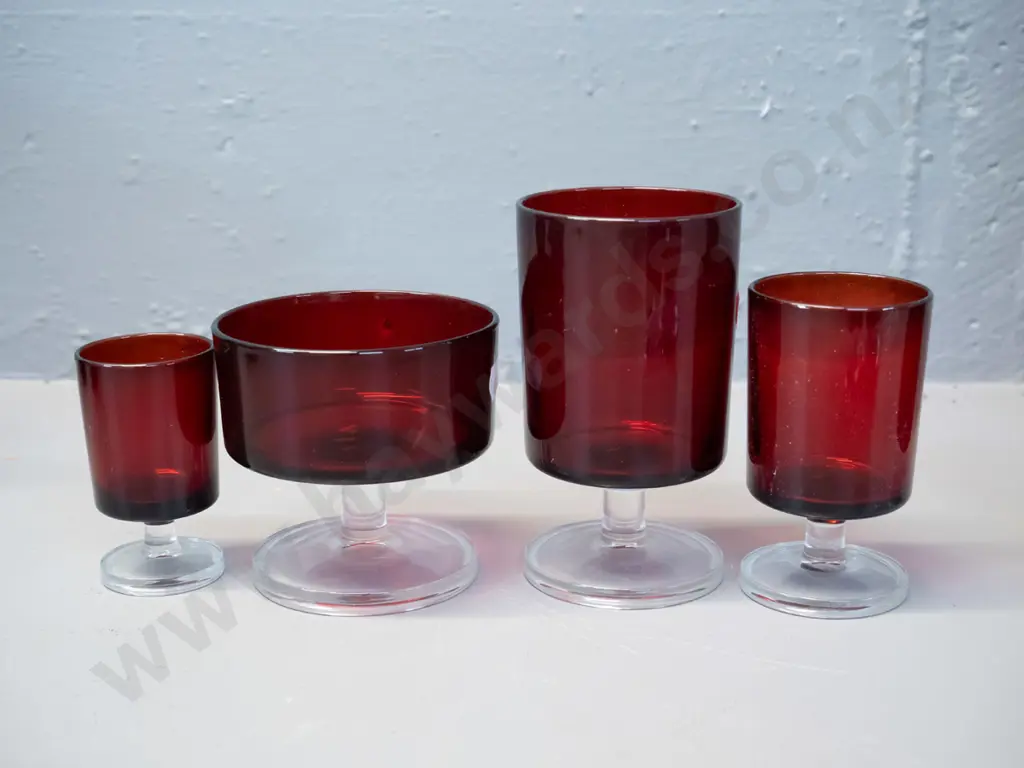 ruby glass clear stemmed items - 6 sherry H-90, 4 liqueur, large wine glass and a small comport Image 1++
