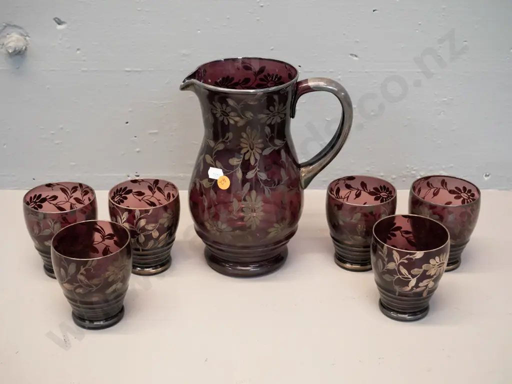 vintage claret coloured glass water set with gilt floral decoration - jug H-215 W-180 and 6 glasses Image 1++