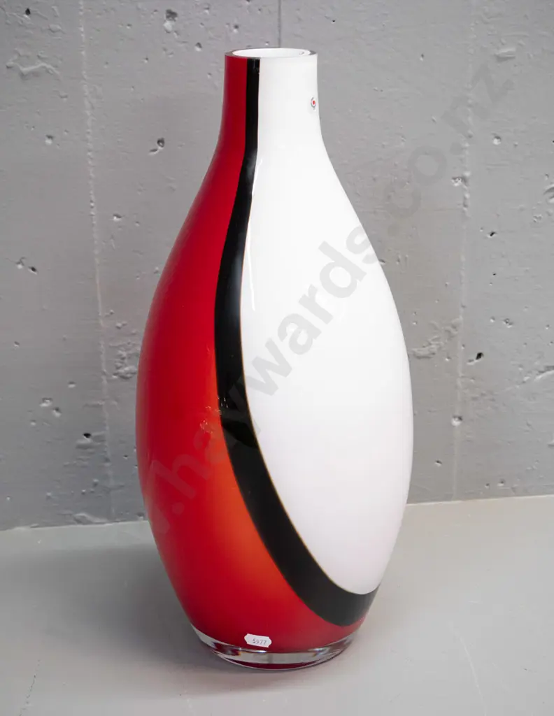 large art glass vase with Wrzesniak label - white and red with black band H-400 D-180 Image 1++