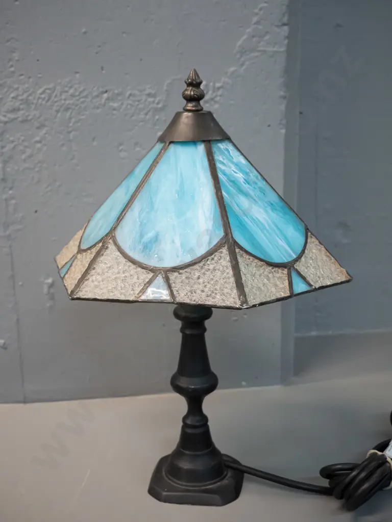 reproduction leadlight table lamp - cast metal base with blue, white and textured clear glass shade H-390 Image 1++