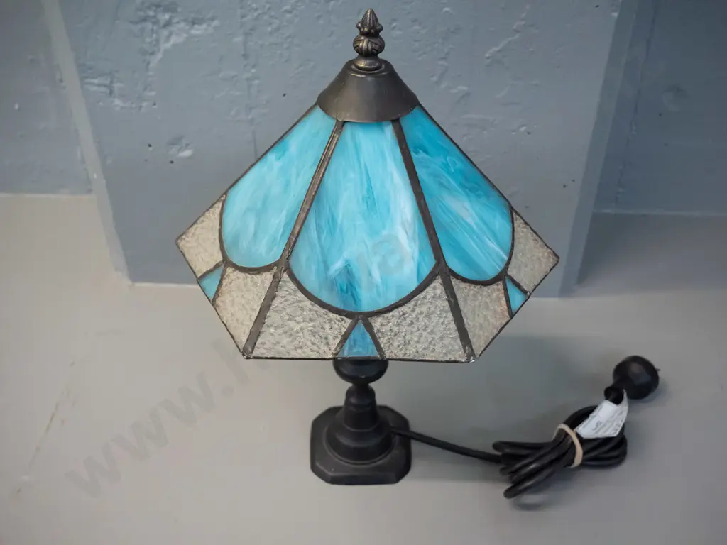 reproduction leadlight table lamp - cast metal base with blue, white and textured clear glass shade H-390 Image 1++